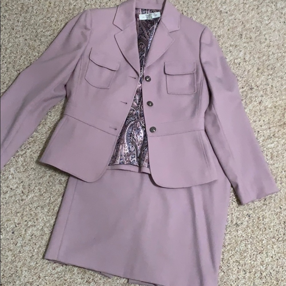 Tahari Lilac women’s business suit